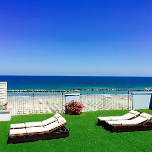 Frontemare Aparthotel